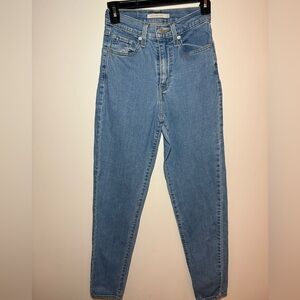 Levi’s High Waisted Taper Fit